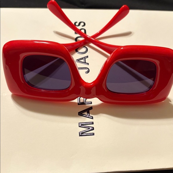 Bold Red Square Sunglasses - Picture 2 of 9